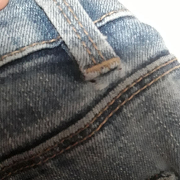 Intentionally frayed skinny jeans size 4R - Picture 7 of 8